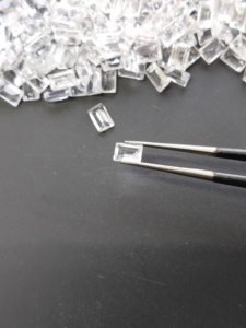 Topacio Blanco Natural, Corte Baguette de 6x4MM, Gema Suelta de la Mejor Calidad, Certificada para la Fabricación de Joyas - Product Image 1
