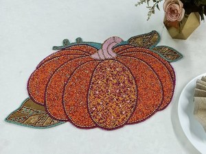 Set de table en forme de citrouille, tricoté, brodé de fleurs, en polyester/coton écologique, fait main - Product Image 3