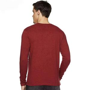 Rashguard de luxe de créateur – Vêtements de sport aquatiques modernes et élégants - Product Image 3