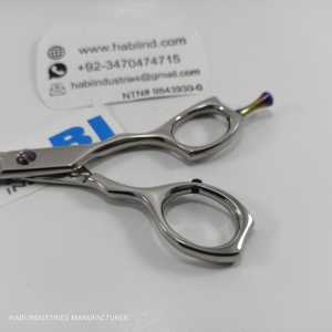 กรรไกรตัดผมมืออาชีพ 6 นิ้ว สแตนเลส ใบมีดคม - Product Image 5
