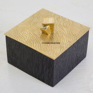 Nouveauté : Boîte en bois de qualité supérieure avec couvercle en métal texturé pour la maison, les célébrations de la rentrée scolaire, la vaisselle et les décorations de table - Product Image 2