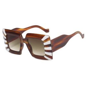New Striped Square <b>Large</b> <b>Frame</b> Sunglasses Female Trend FashionStreet Sun Glasses - Product Image 5