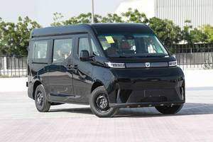 Geely Farizon 2025 Farizon Super Van - Sièges en cuir noir, transmission intégrale, moteur unique, batterie au lithium, pneus R19 avec caméra de recul - Product Image 2