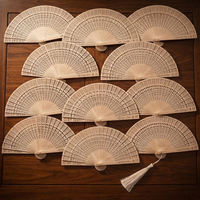 Éventails de mariage traditionnels en bois, éventails pliants vintage chinois et japonais en bambou, éventails portables pour fêtes et baptêmes, cadeau décoratif, faible MOQ