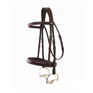 Classique Western Saddle Horse Halter Confortable en cuir véritable rembourré avec accessoires en laiton Disponible en noir et rose foncé - Product Image 4