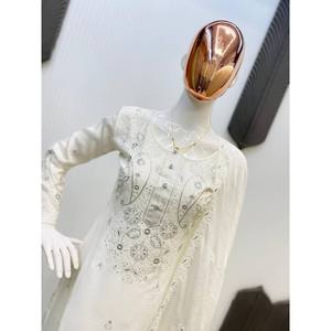 Conjunto de traje de fiesta de diseñador para mujer con bordado de secuencia - Product Image 3