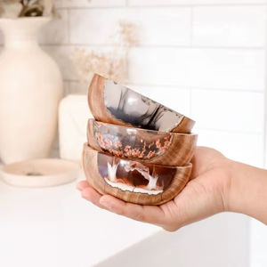 Cuenco Grande de Madera para Sopa, Cuenco de Resina de Madera de Calidad A-One, Cuenco de Resina Epoxi con Diseño Personalizado para Alimentos - Product Image 1