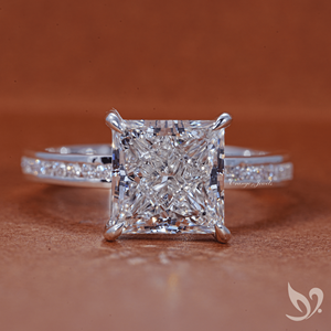 Anillo de Compromiso con Diamante Cultivado en Laboratorio, Corte Princesa de 3CT, Certificado IGI, Banda con Engaste de Canal, Oro Blanco de 10K - Product Image 1