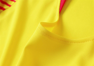Camiseta de Fútbol Masculina de Alta Calidad, Conjunto de Color Personalizado de Fábrica, Material de Poliéster con Impresión de Logotipo Personalizado para Adultos - Product Image 4