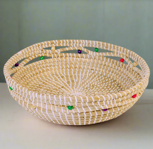 Cesta redonda vietnamita de mimbre con cuentas, tejida a mano, bandeja de servir de mimbre natural, organizador decorativo de almacenamiento - Product Image 4