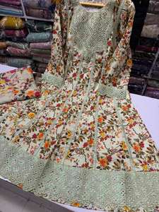 Hermoso maxi vestido de lino con forro estampado digital y bordado de hilo, pantalones de lino estampados, estampado de diamantes. - Product Image 4