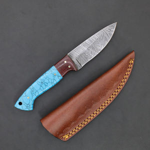 Couteaux de chasse dotés d'une lame fixe robuste et d'un manche profond pour une coupe contrôlée lors des tâches de camping en extérieur - Product Image 1