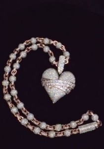 สร้อยคอจี้รูปหัวใจประดับเพชรโมอิสซาไนต์แบบไมโครเพฟ ชุบทอง 9K เงินแท้ 925 สำหรับผู้หญิง เหมาะสำหรับงานแต่งงาน ของขวัญ งานหมั้น และงานปาร์ตี้ - Product Image 4