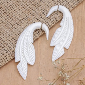 Boucles d'oreilles en os naturel, bijoux faits à la main, style bohème chic - Product Image 5
