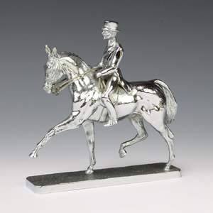 Estatua de Caballo Estribo de Aluminio Hecha a Mano de Primera Calidad para Decoración Moderna de Sala de Estar, Oficina y Vestíbulo de Hotel - Product Image 6