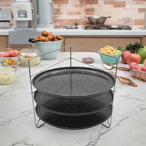 Assiettes à pizza perforées antiadhésives de 32cm (x 4pcs), support à pizza pliable à 4 niveaux, bons plateaux pour la fête, les réunions de famille - Product Image 3