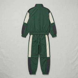 Ensemble de survêtement pour homme avec blocs de couleur, veste à col roulé zippée et pantalon, sportif, respirant, en polyester, pour l'automne, coupe-vent - Product Image 4