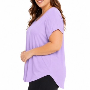 Camiseta personalizada de cuello en V para mujer, talla grande, algodón suave, ajuste cómodo, hecha a medida, informal, ropa personalizada, ajuste relajado para mujer - Product Image 3