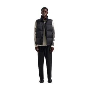Gilet d'extérieur léger pour homme avec isolation matelassée douce et design décontracté sans manches pour l'hiver - Product Image 3