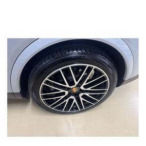 Porsche Cayenne 3.0 Coupé 2024, 30 104 km, Volant à Gauche, Boîte Automatique, Sièges en Cuir avec Caméra Arrière - Product Image 5