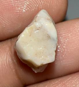 Ópalo Natural Australiano de 5.40 Quilates, Ópalo Multifuego de Coober Pedy, Gema en Forma Fantasía, Precio al por Mayor, Piedra en Bruto - Product Image 3