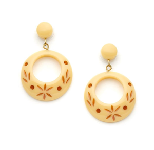 Pendientes de Aro Geométricos Hechos a Mano de Resina, Pendientes de Aro de Acrílico Amarillo y Blanco para Mujer, Joyería Única y Moderna - Product Image 6