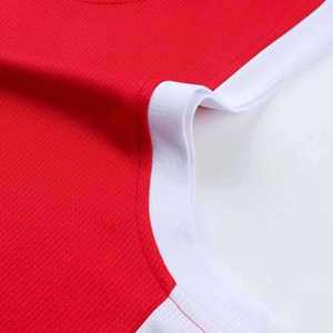 Ensemble d'uniformes de basket-ball Innovears Classic Team |   Design sans manches respirant pour l'été |   Tissu 100% polyester de qualité supérieure - Product Image 4