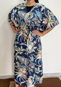 Vestido Kaftán Largo de Algodón Estampado para Mujer con Diseño Floral Único y Tacto Suave - Product Image 3