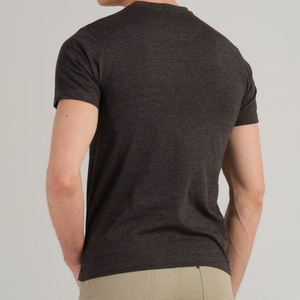 เสื้อยืดคอกลมแขนสั้นผ้าฝ้ายสีเทาสำหรับผู้ชายทรงปกติแบบลำลอง - Product Image 6