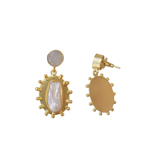 Boucles d'oreilles pendantes ovales en laiton plaqué or avec perles baroques, faites à la main, pour femme, bijoux de mode et de déclaration pour fiançailles - Product Image 5