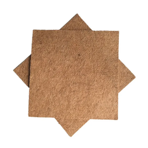 Rouleau de géotextile en fibre de coco naturelle VIET DELTA, haute densité, écologique, épaisseur 10-35mm, vente en gros usine Vietnam, OEM en vrac - Product Image 1
