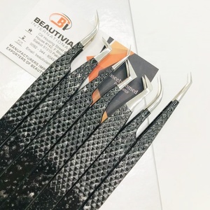 แหนบขนตาปลอมสีเงินแวววาวสีดำสั่งติดฉลากส่วนตัวแหนบแบบมืออาชีพ - Product Image 2