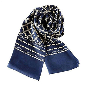 Pañuelo de Seda Floral Cuadrado Ligero Personalizado para Niñas, Pañuelo Multifuncional Clásico de Satén Suave con Estampado - Product Image 3