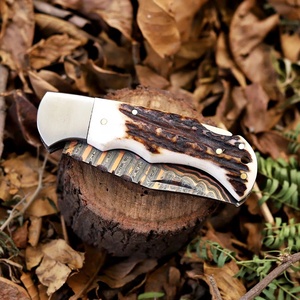 Couteau pliant de camping en acier Damas, outil de survie et de chasse en plein air, origine Pakistan, vente en gros, couteaux de poche avec étui en cuir - Product Image 3