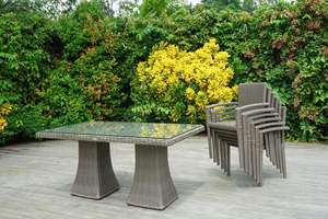 Table d'extérieur contemporaine en rotin avec plateau en verre trempé, ensemble de meubles de jardin résistant aux intempéries - Product Image 4
