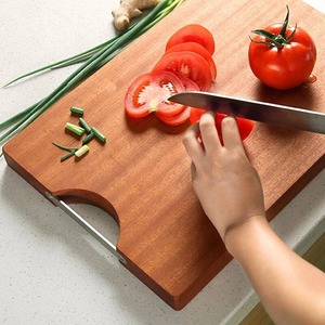 Tabla de cortar de madera más vendida para la preparación de alimentos en la cocina, con una superficie de madera natural duradera para la cocina diaria, en venta. - Product Image 5