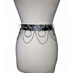 Ceinture punk gothique noire en similicuir avec anneaux en métal argenté et chaîne à pampilles tombantes - Product Image 1