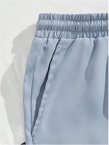 Ensemble de vacances 2 pièces pour hommes grandes tailles : T-shirt tropical à manches courtes et short à taille élastiquée - Product Image 3