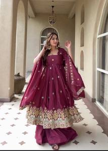 Women Traditional Indian Pakistani Vintage Salwar Kameez Floor-Length Embroidered Wedding Party <b>Dress</b> Regular Fit Stretchable - Product Image 5