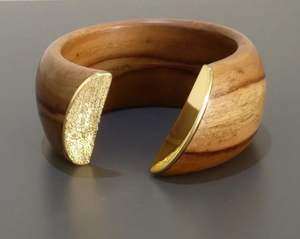 Bracelets en bois faits à la main, style élégant, finition lisse, imperméables, couleurs personnalisées, bijoux pour femmes, pour les fêtes, les mariages et les festivals - Product Image 5