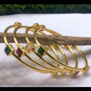 Gold Plated Copper <b>Bangle</b> <b>Bracelet</b> with Zircon and Pearl Bezel Setting - Product Image 3