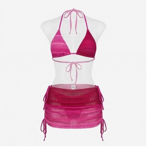 Ensemble de yoga 2 pièces imprimé papillon bleu avec finition dorée, body à col en V profond et jupe portefeuille longueur genou - Product Image 1