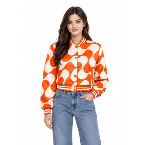 Chaqueta Varsity con Estampado Geométrico Rojo para Mujer, Chaqueta Corta Estilo Bomber, Manga Larga, Cuello Camisero, Poliéster, Estilo Otoñal - Product Image 4
