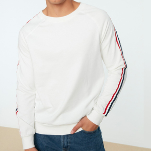 Sudadera Blanca de Cuello Redondo para Hombre, Manga Raglán, Lateral a Rayas, Corte Regular, Tejido de Algodón, Informal, para Otoño, Transpirable - Product Image 4