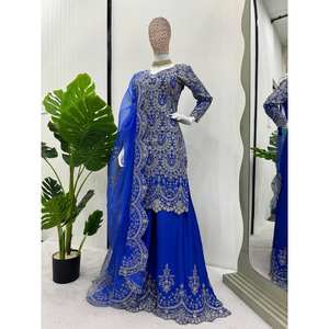 Ensemble haut-bas et dupatta XL de designer avec fil et séquence - Product Image 3