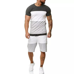 Ensembles de shorts d'été pour hommes en gros personnalisés, 100% coton, ensembles de shorts et t-shirts avec logo imprimé sur mesure pour hommes - Product Image 1