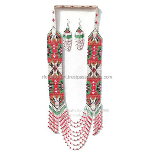 Conjunto de collar de gargantilla de cuentas de cristal en capas tribales ucranianas con pendientes a juego - Product Image 4