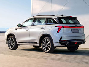 Changan CS75 Plus 2025 2026 1.5T Auto Champion, SUV Compacto de 5 Puertas y 5 Asientos, Automático, Motor de Gasolina, Volante a la Izquierda - Product Image 6