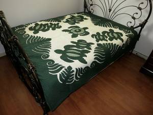 Ensemble de courtepointes hawaïennes brodées à la main, motif tortue vert et blanc, design élégant, pour la décoration de la maison et des hôtels - Product Image 1
