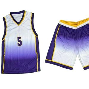 Uniforme de Baloncesto Personalizado al por Mayor de Alta Calidad, Conjunto de Sublimación de Camisetas de Fútbol Unisex, Impresión de Logotipo Personalizado, Bordado en la Parte Superior - Product Image 1